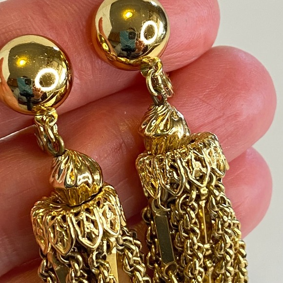 Monet Damita Gold Tone Tassel Clip On Earrings Vintage Filigree Drop 2 Inch - Picture 5 of 14